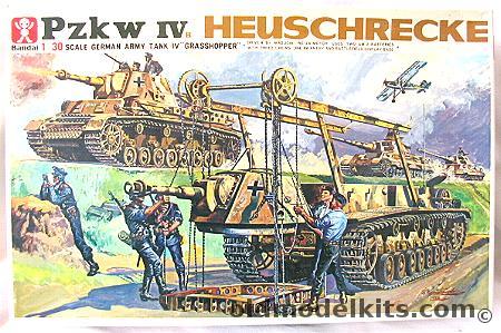 Bandai 1/30 Heuschreke Pzkw IV Grasshopper Motorized - With Diorama Display Base, 4254H-600 plastic model kit